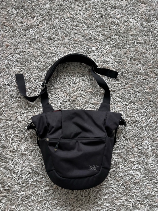 Arc'teryx Other - Arcteryx Mistral 8 Shoulder Side bag *Vintage* Black Authentic 2012 *RARE*